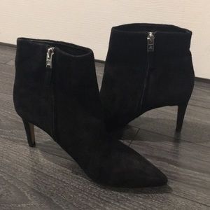 Sam Edelman Black zippered heel bootie